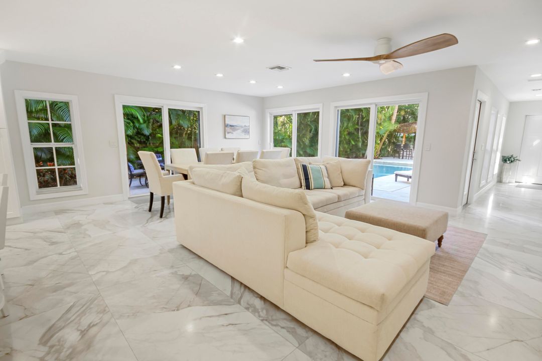 На продажу: $3,795,000 (3 спален, 4 ванн, 2602 Квадратных фут)