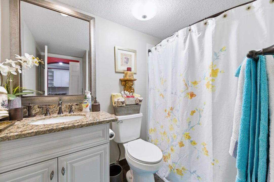 Под контрактом: $489,000 (4 спален, 3 ванн, 1867 Квадратных фут)