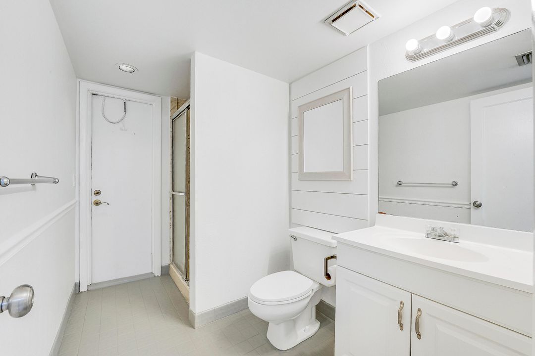 Active With Contract: $350,000 (3 beds, 2 baths, 1276 Square Feet)