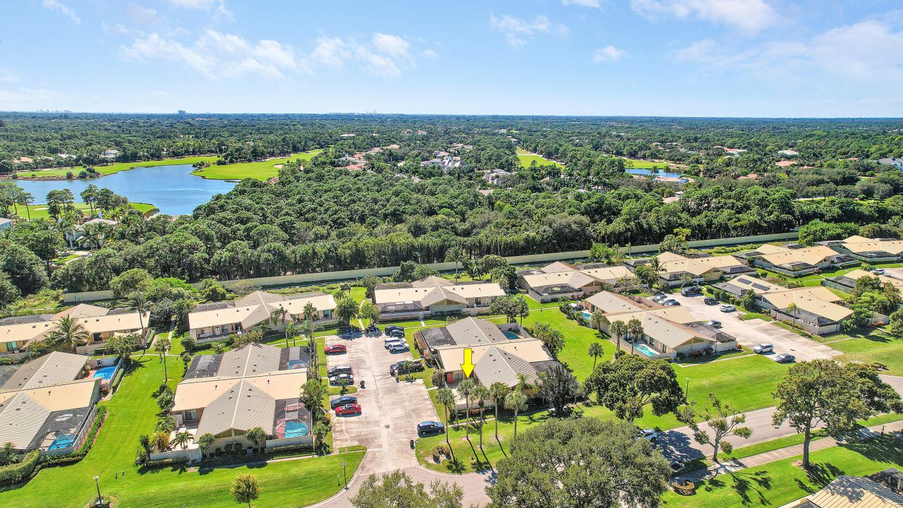 Active With Contract: $350,000 (3 beds, 2 baths, 1276 Square Feet)