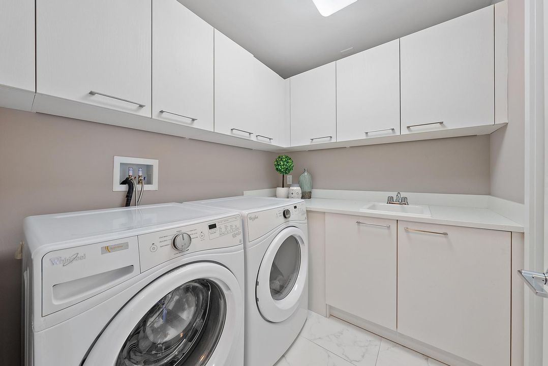 待售: $2,695,000 (3 贝兹, 4 浴室, 2445 平方英尺)