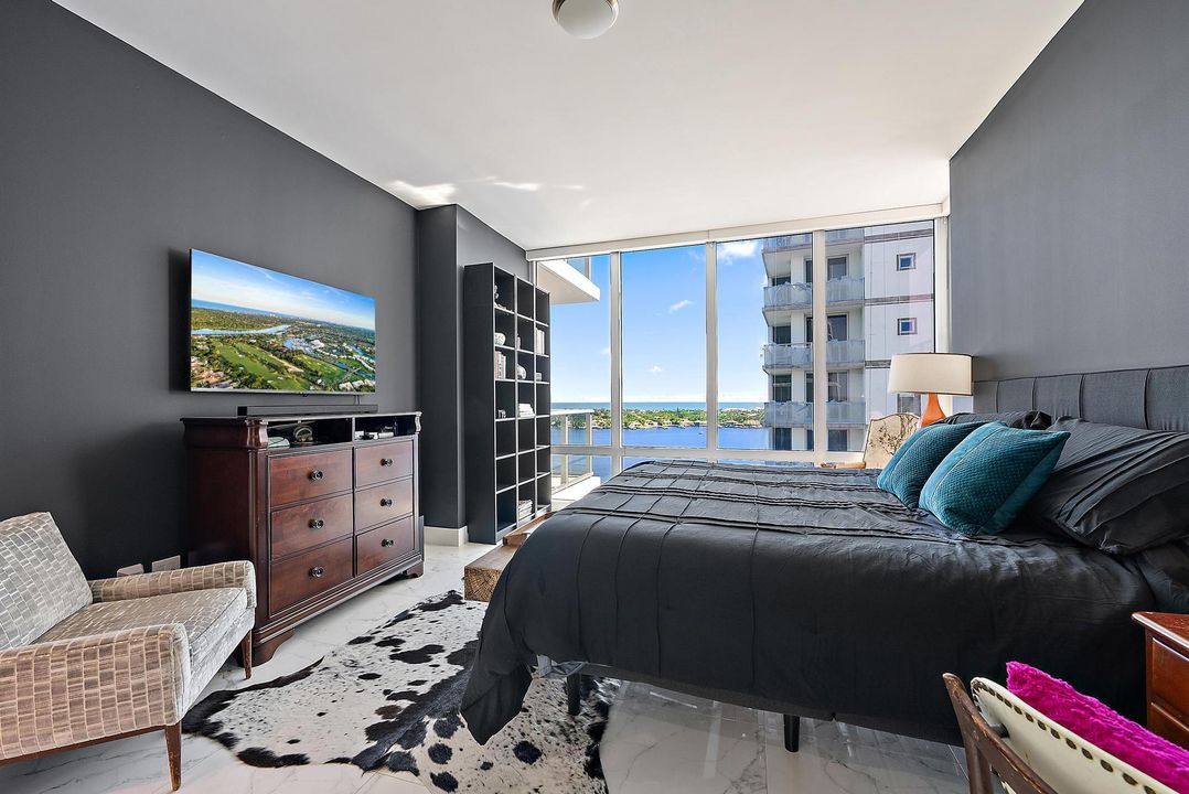 待售: $2,695,000 (3 贝兹, 4 浴室, 2445 平方英尺)