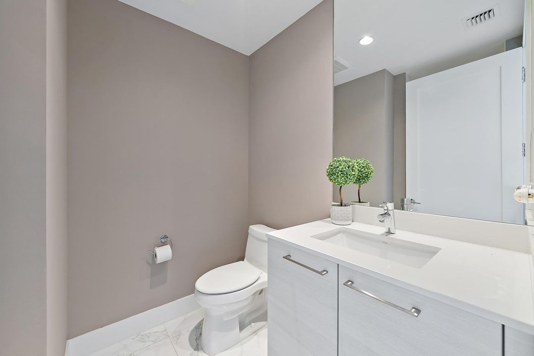 待售: $2,695,000 (3 贝兹, 4 浴室, 2445 平方英尺)