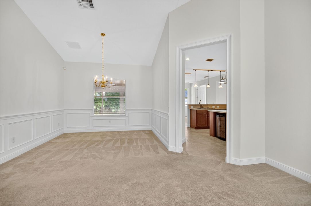 Activo con contrato: $375,000 (3 camas, 2 baños, 2034 Pies cuadrados)