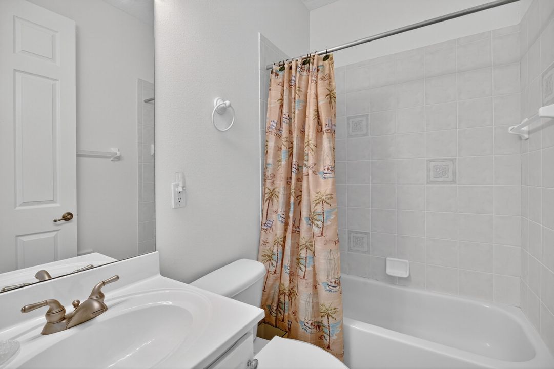 Activo con contrato: $375,000 (3 camas, 2 baños, 2034 Pies cuadrados)