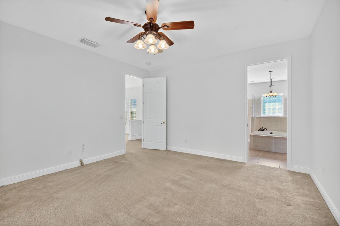 Activo con contrato: $375,000 (3 camas, 2 baños, 2034 Pies cuadrados)