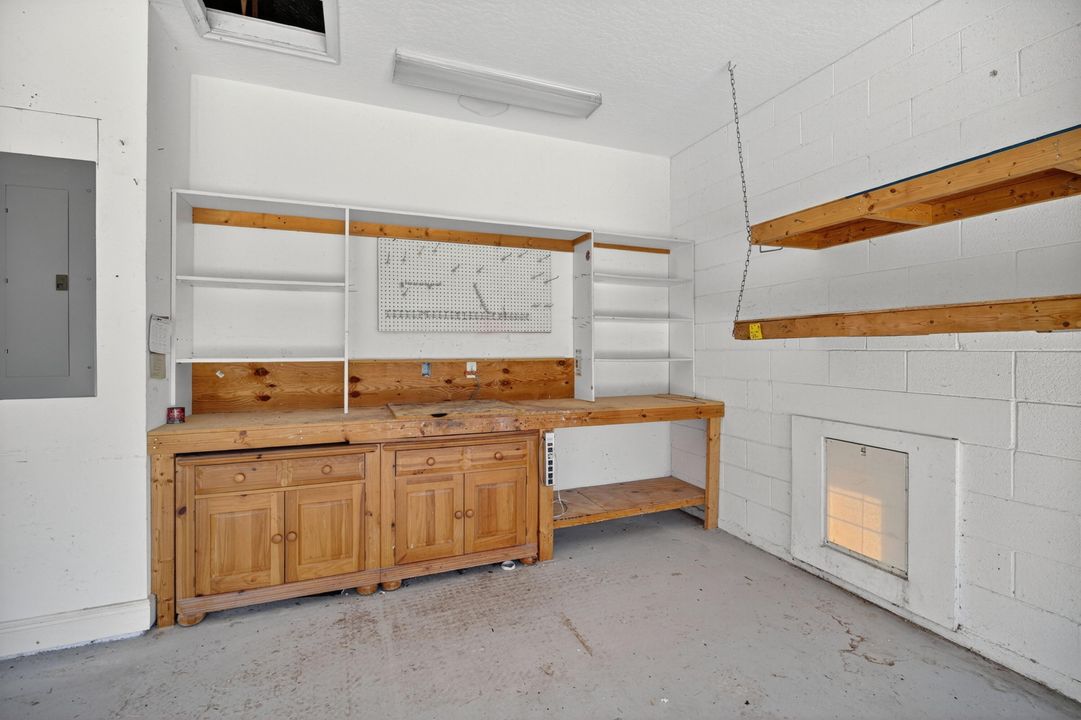 Activo con contrato: $375,000 (3 camas, 2 baños, 2034 Pies cuadrados)