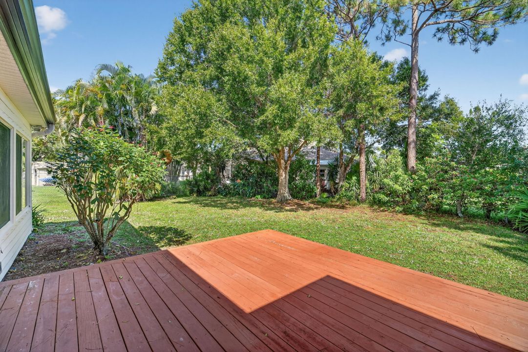 Activo con contrato: $375,000 (3 camas, 2 baños, 2034 Pies cuadrados)