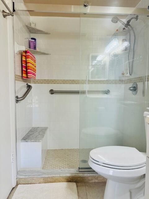 For Sale: $169,900 (1 beds, 1 baths, 682 Square Feet)