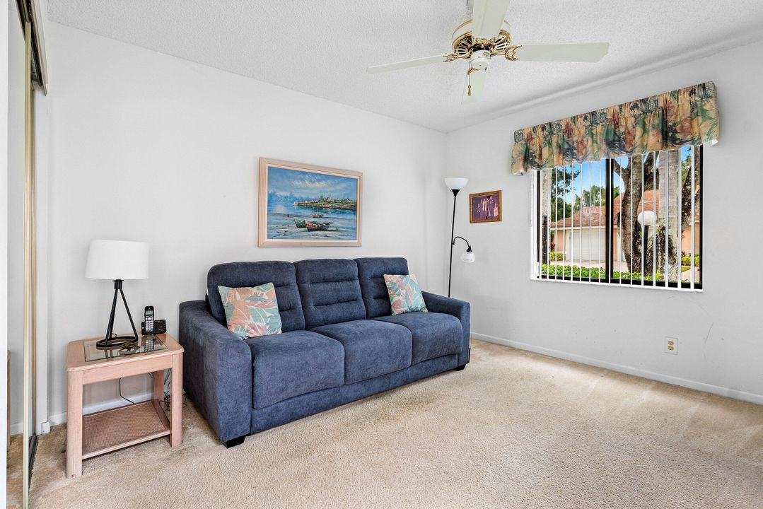 For Sale: $314,000 (2 beds, 2 baths, 1382 Square Feet)