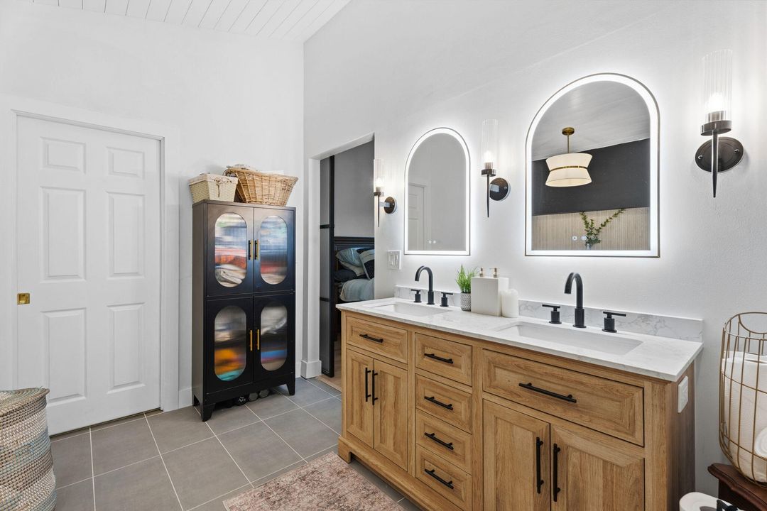 For Sale: $777,000 (3 beds, 2 baths, 1742 Square Feet)