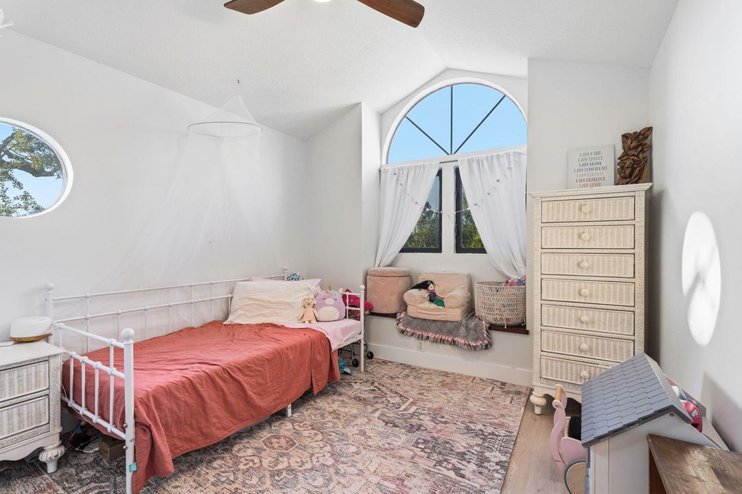 For Sale: $777,000 (3 beds, 2 baths, 1742 Square Feet)