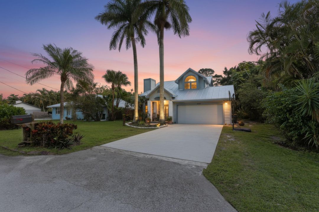 For Sale: $777,000 (3 beds, 2 baths, 1742 Square Feet)