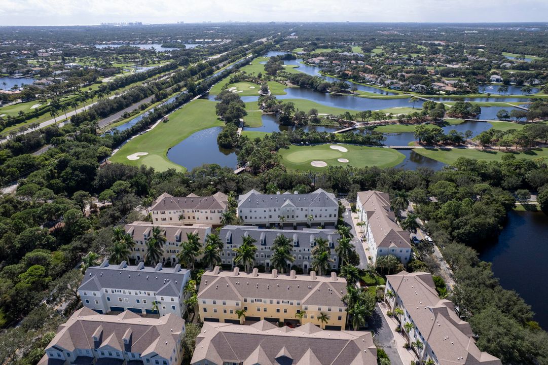 For Sale: $469,000 (3 beds, 2 baths, 2068 Square Feet)