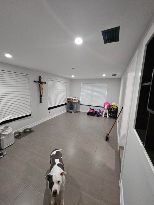 For Sale: $315,000 (3 beds, 2 baths, 1715 Square Feet)