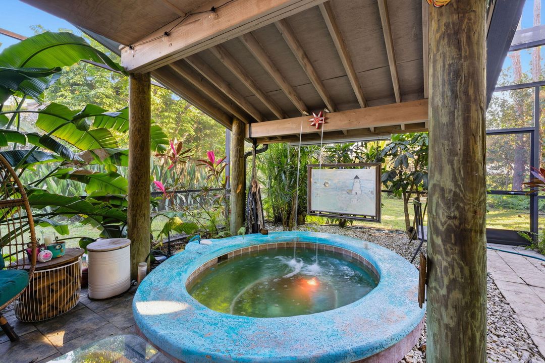 For Sale: $777,000 (3 beds, 2 baths, 1742 Square Feet)