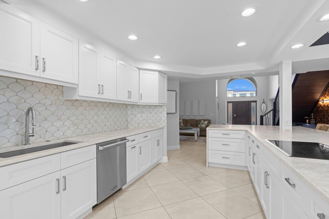 В аренду: $25,900 (4 спален, 3 ванн, 2624 Квадратных фут)