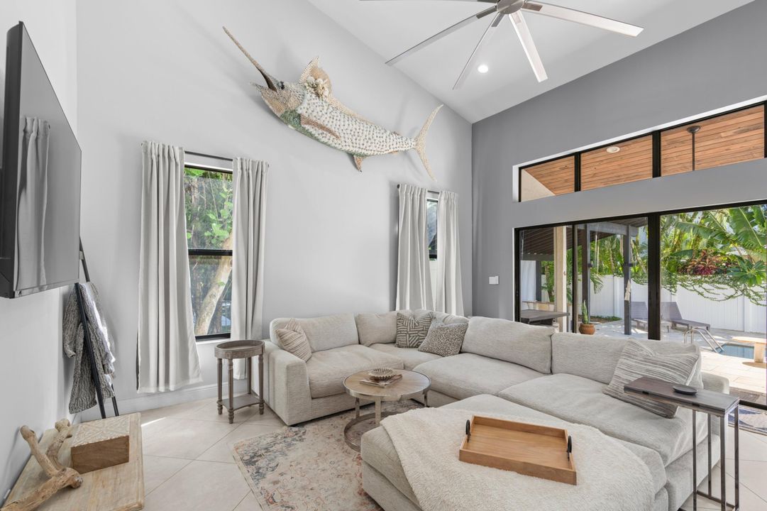 В аренду: $25,900 (4 спален, 3 ванн, 2624 Квадратных фут)