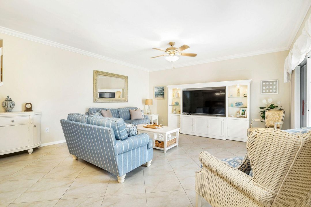 В аренду: $6,500 (2 спален, 2 ванн, 1195 Квадратных фут)