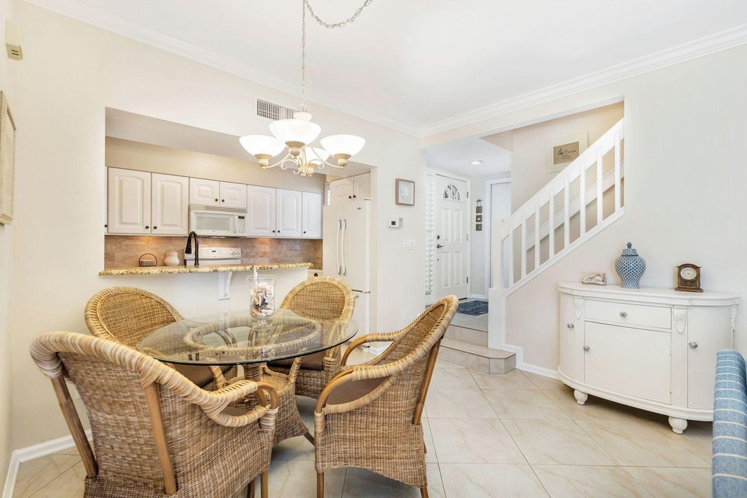 В аренду: $6,500 (2 спален, 2 ванн, 1195 Квадратных фут)