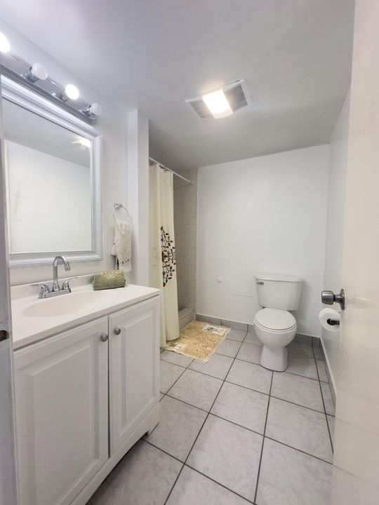 For Sale: $289,900 (2 beds, 2 baths, 1348 Square Feet)
