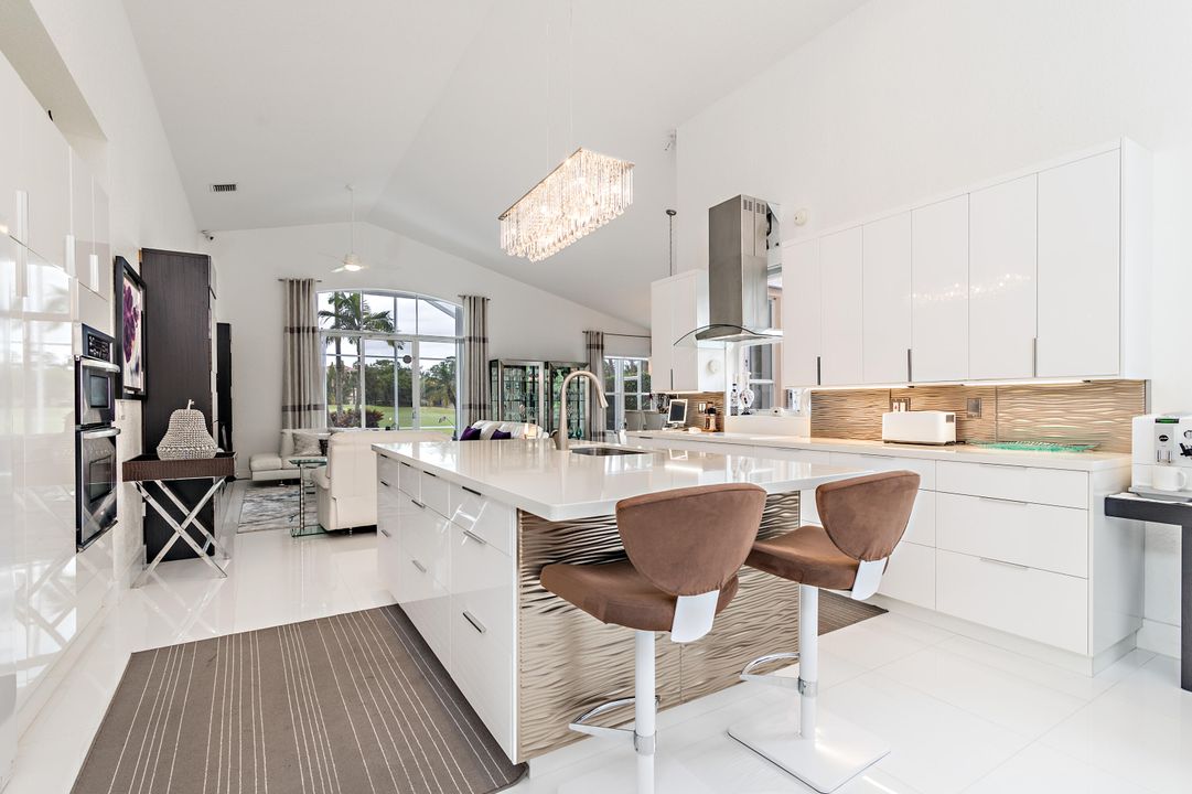 For Rent: $10,000 (3 beds, 2 baths, 2553 Square Feet)