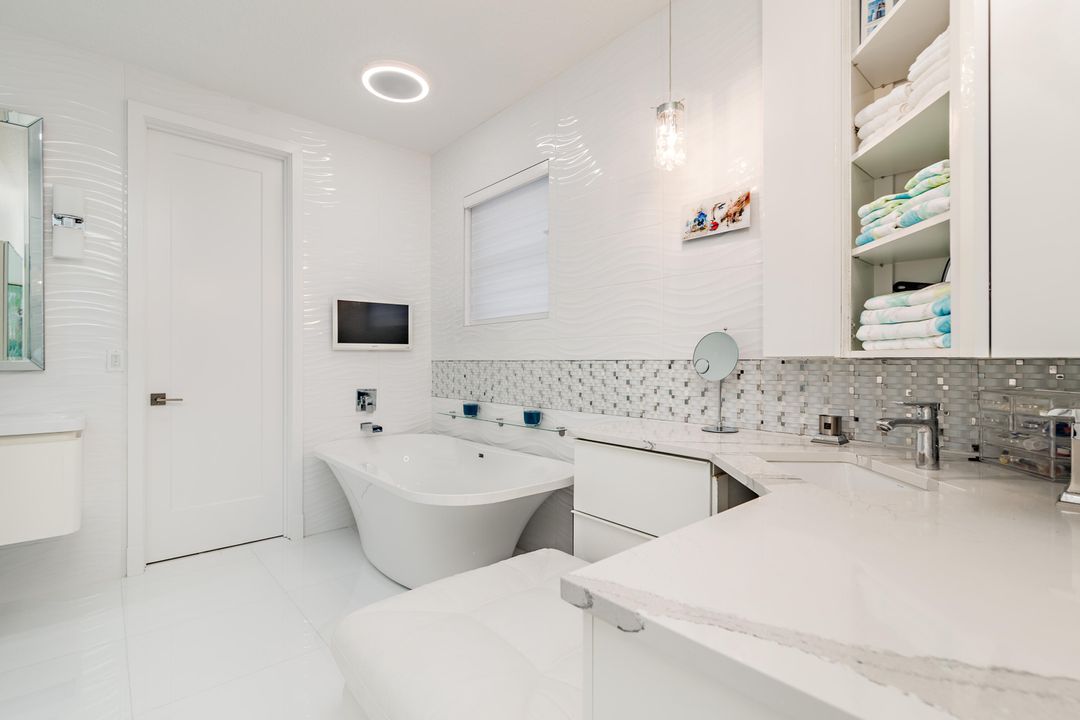 For Rent: $10,000 (3 beds, 2 baths, 2553 Square Feet)