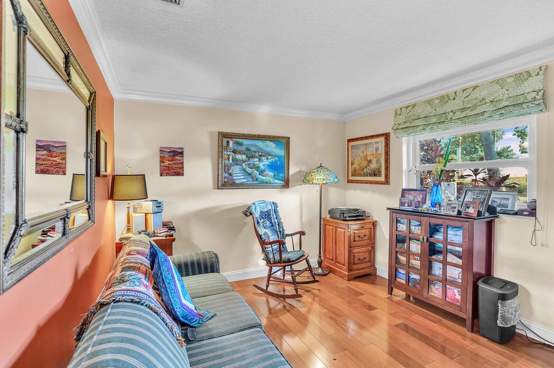 For Sale: $875,000 (4 beds, 2 baths, 2604 Square Feet)