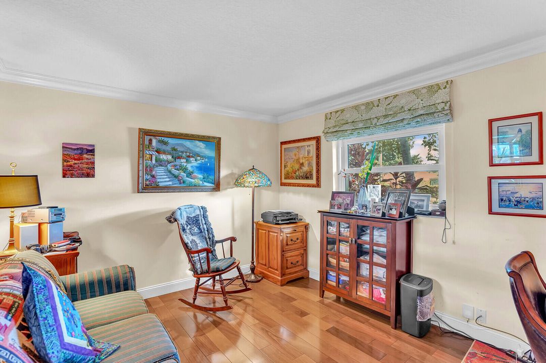 For Sale: $875,000 (4 beds, 2 baths, 2604 Square Feet)