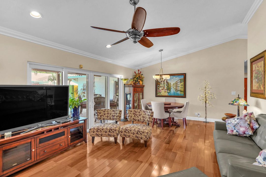 For Sale: $875,000 (4 beds, 2 baths, 2604 Square Feet)