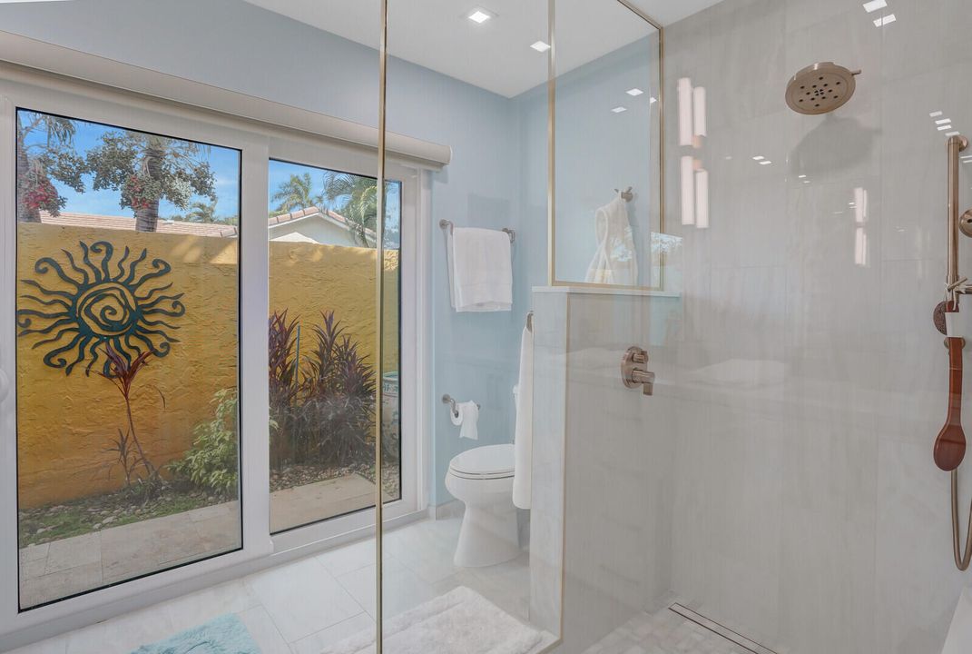 For Sale: $875,000 (4 beds, 2 baths, 2604 Square Feet)