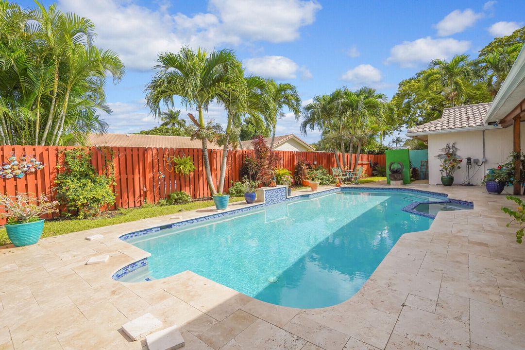 For Sale: $875,000 (4 beds, 2 baths, 2604 Square Feet)