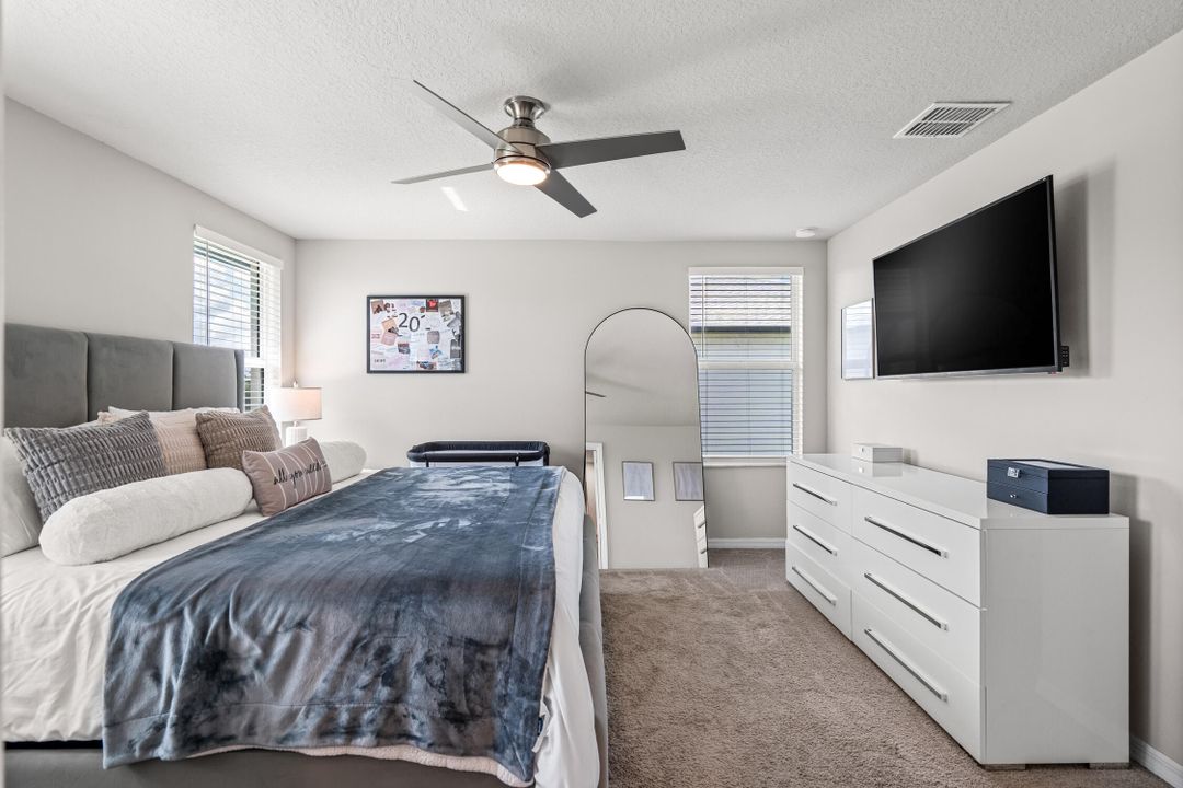 En Venta: $410,000 (3 camas, 2 baños, 1671 Pies cuadrados)