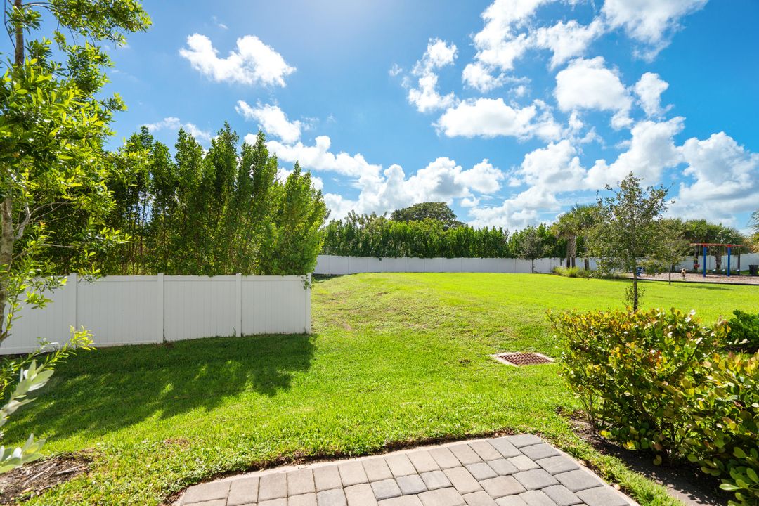 En Venta: $410,000 (3 camas, 2 baños, 1671 Pies cuadrados)