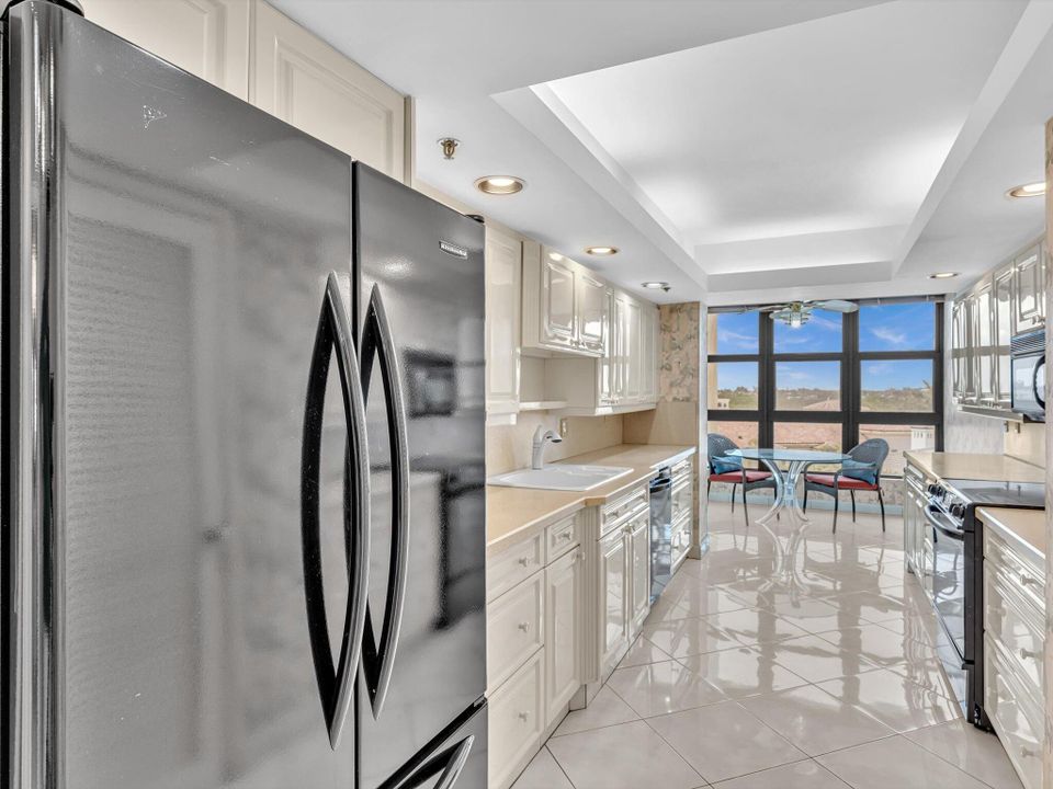 待售: $1,295,000 (3 贝兹, 2 浴室, 2070 平方英尺)