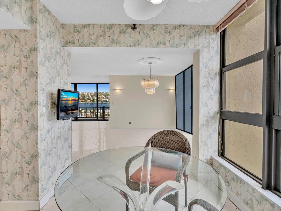 待售: $1,295,000 (3 贝兹, 2 浴室, 2070 平方英尺)