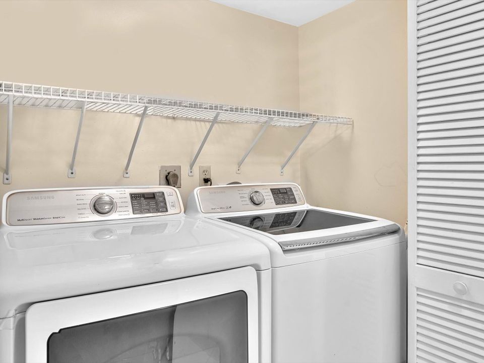 待售: $1,295,000 (3 贝兹, 2 浴室, 2070 平方英尺)