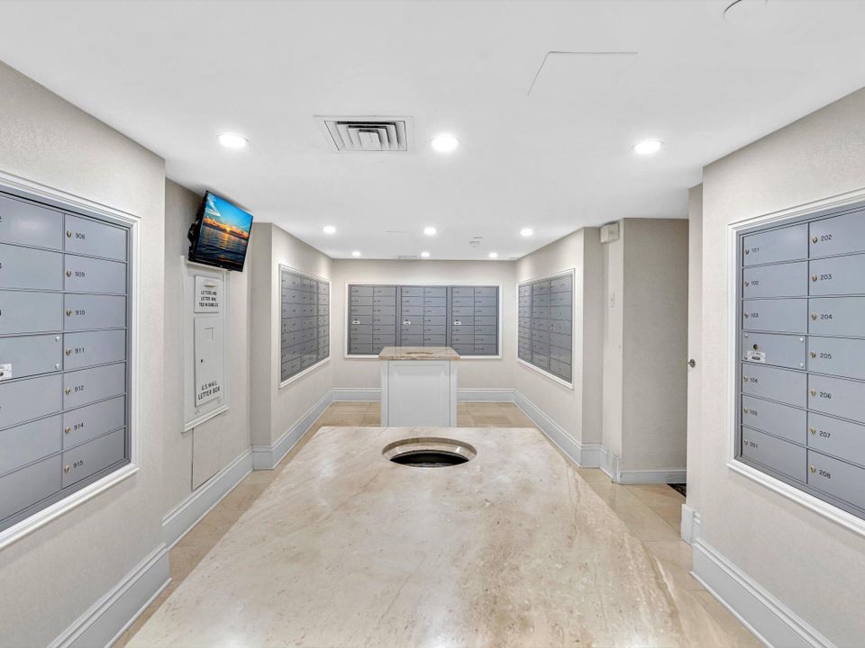 待售: $1,295,000 (3 贝兹, 2 浴室, 2070 平方英尺)