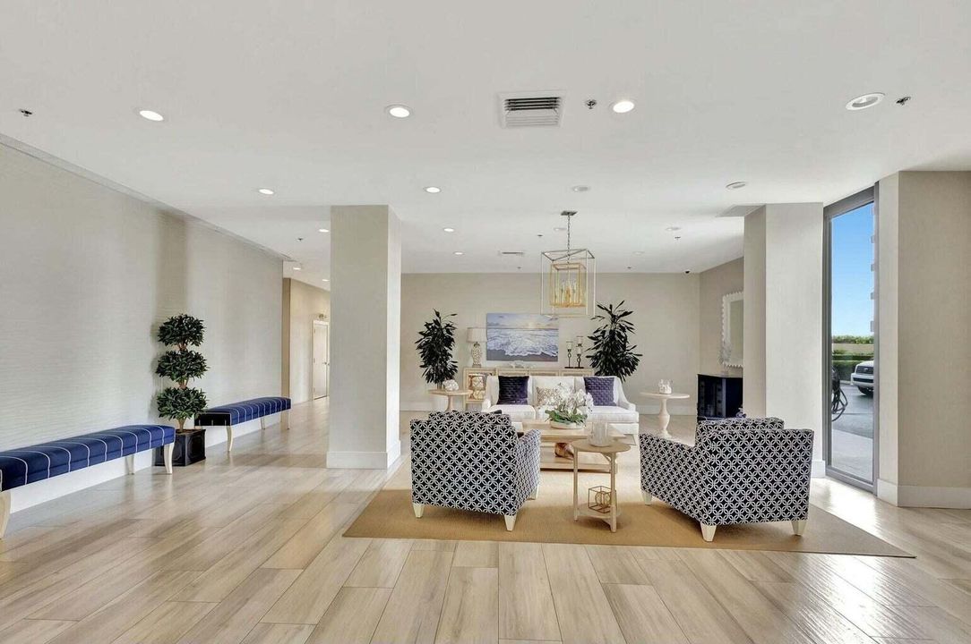 For Sale: $749,900 (2 beds, 2 baths, 1435 Square Feet)