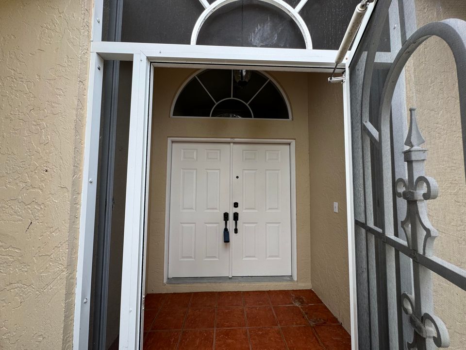 For Sale: $470,000 (3 beds, 2 baths, 1726 Square Feet)