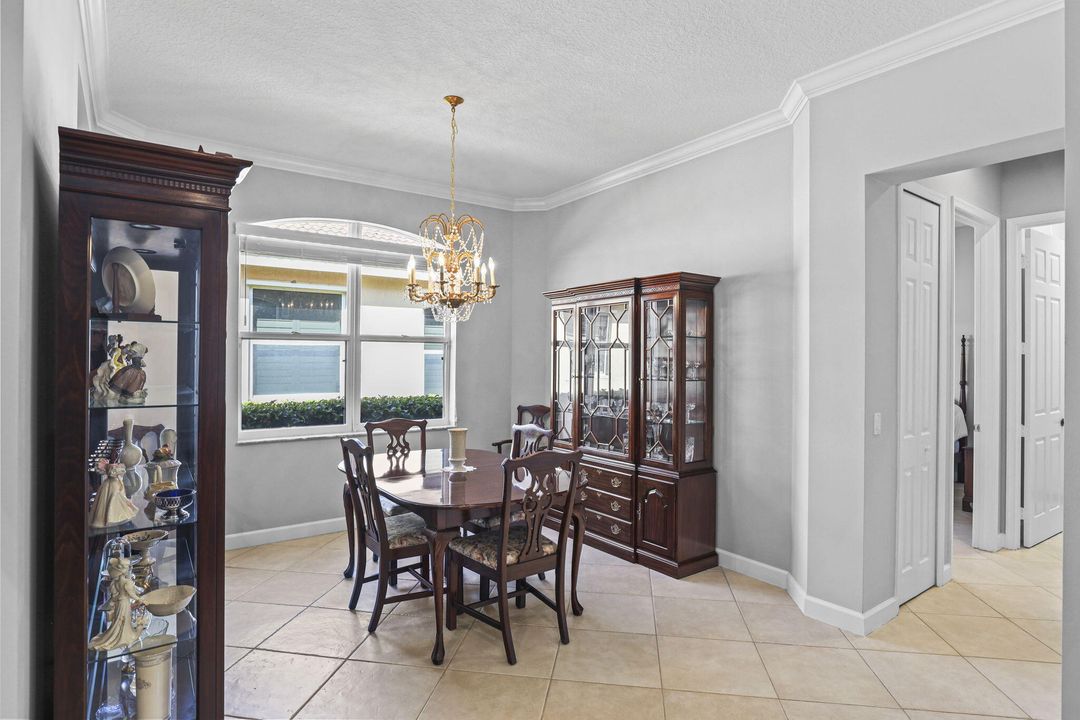 For Sale: $499,900 (3 beds, 3 baths, 1864 Square Feet)