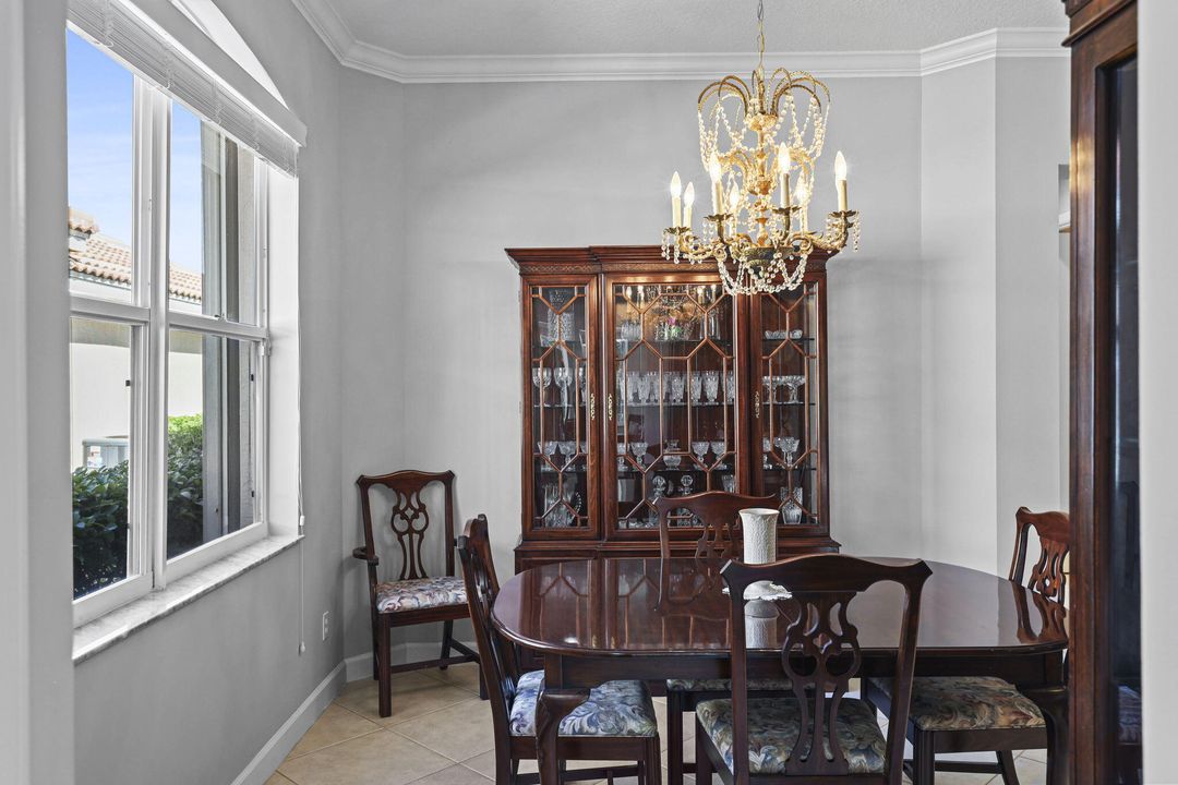 For Sale: $499,900 (3 beds, 3 baths, 1864 Square Feet)