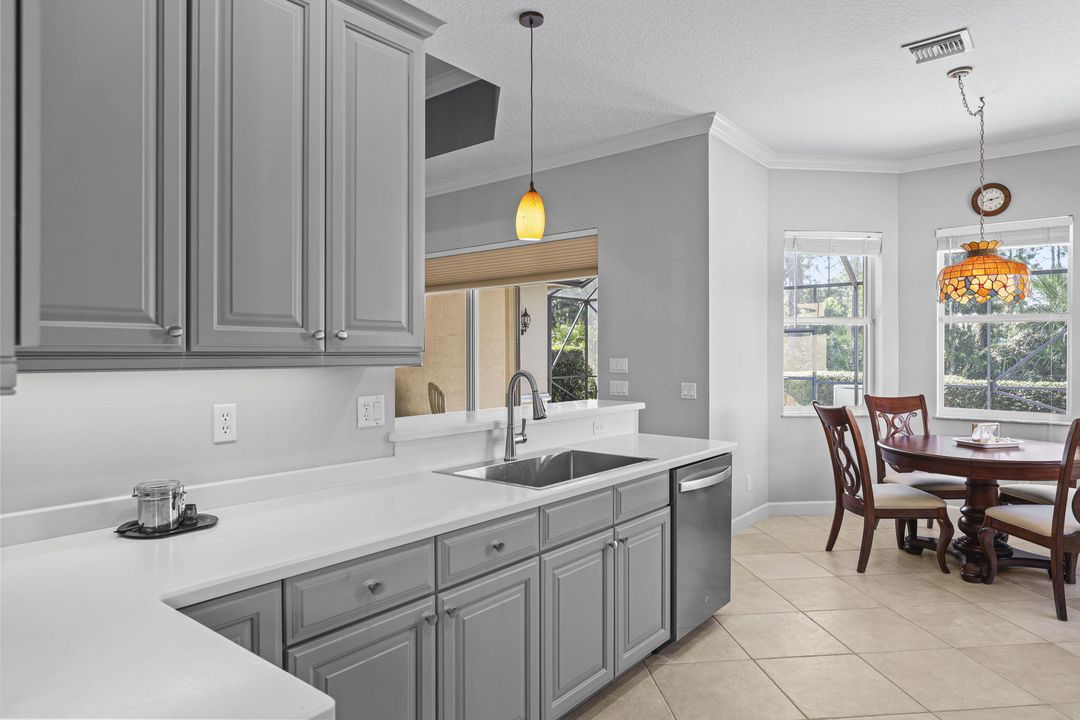 For Sale: $499,900 (3 beds, 3 baths, 1864 Square Feet)