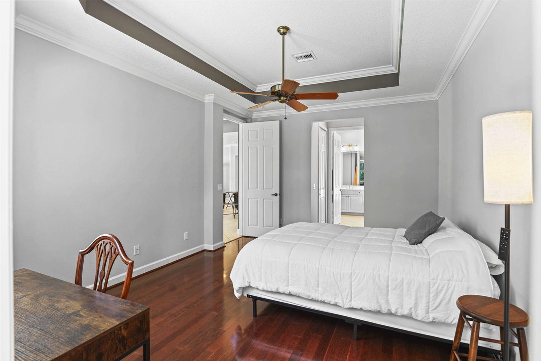 For Sale: $499,900 (3 beds, 3 baths, 1864 Square Feet)