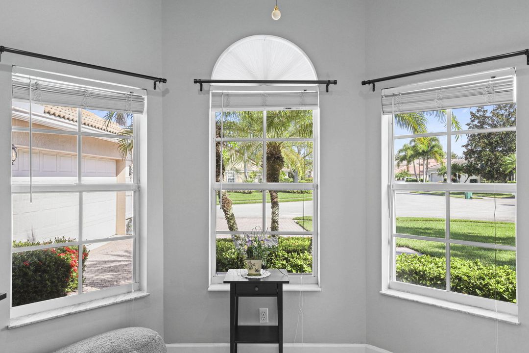 For Sale: $499,900 (3 beds, 3 baths, 1864 Square Feet)