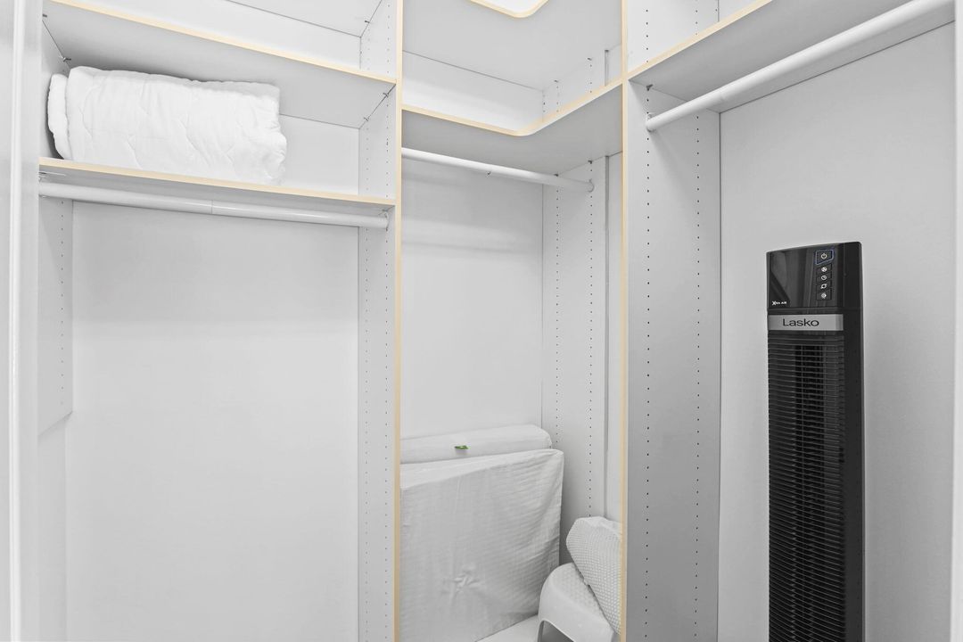 For Sale: $499,900 (3 beds, 3 baths, 1864 Square Feet)