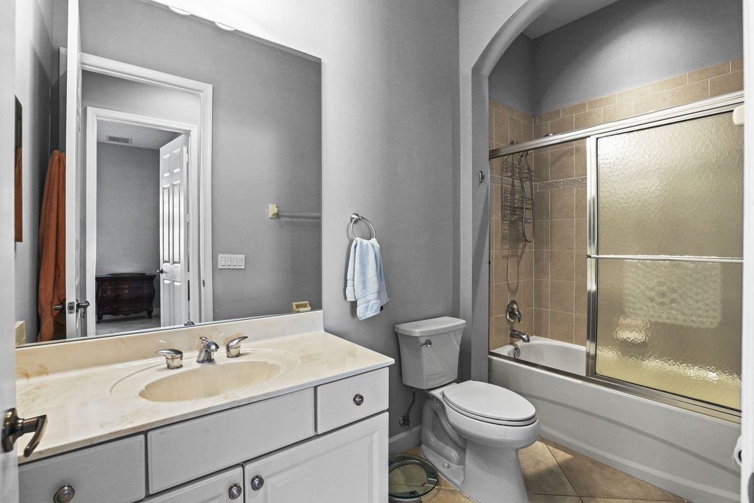 For Sale: $499,900 (3 beds, 3 baths, 1864 Square Feet)