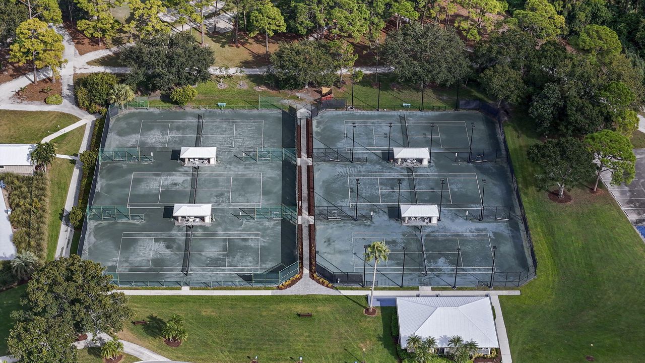 For Sale: $499,900 (3 beds, 3 baths, 1864 Square Feet)