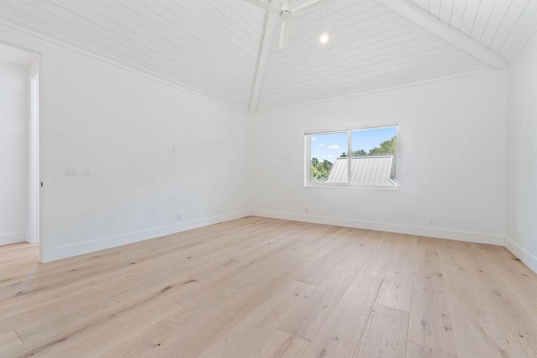 Active With Contract: $2,395,000 (2 beds, 2 baths, 1752 Square Feet)