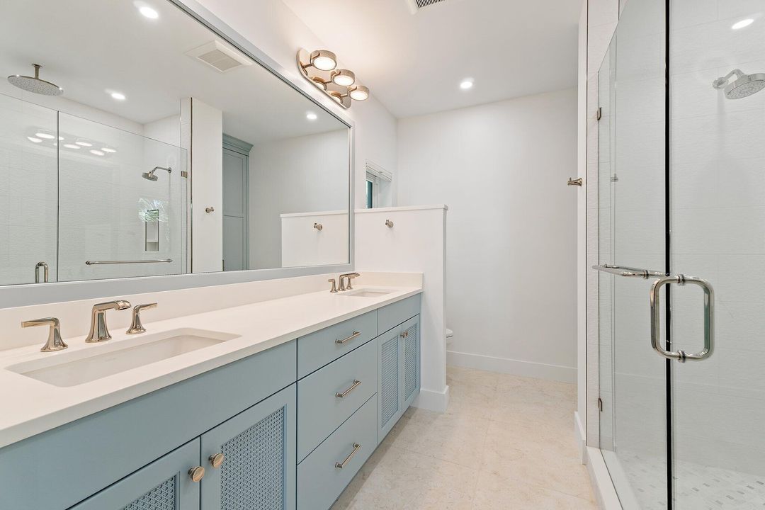 Active With Contract: $2,395,000 (2 beds, 2 baths, 1752 Square Feet)